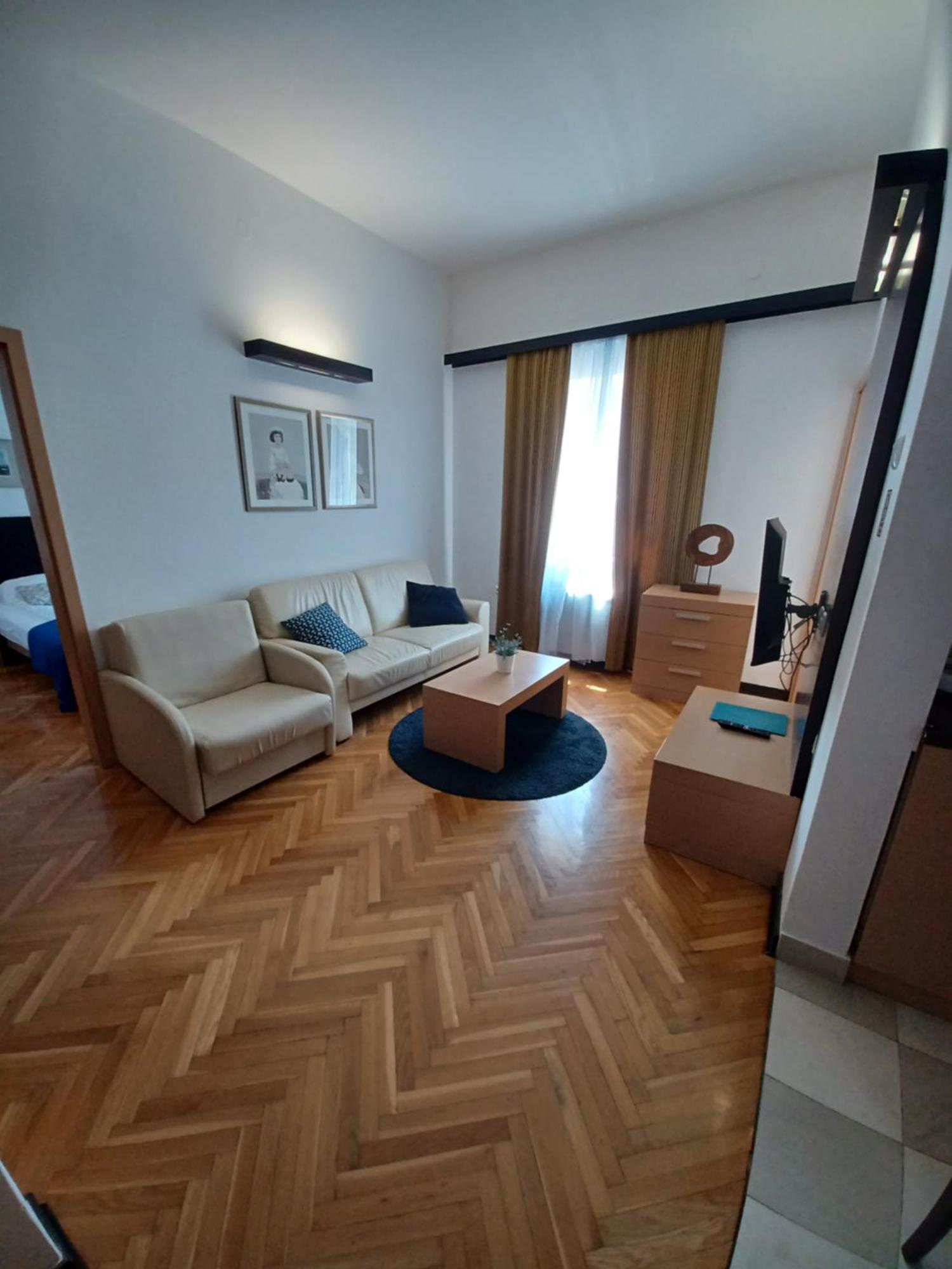 Apartment Aci Marina Cres Eksteriør bilde