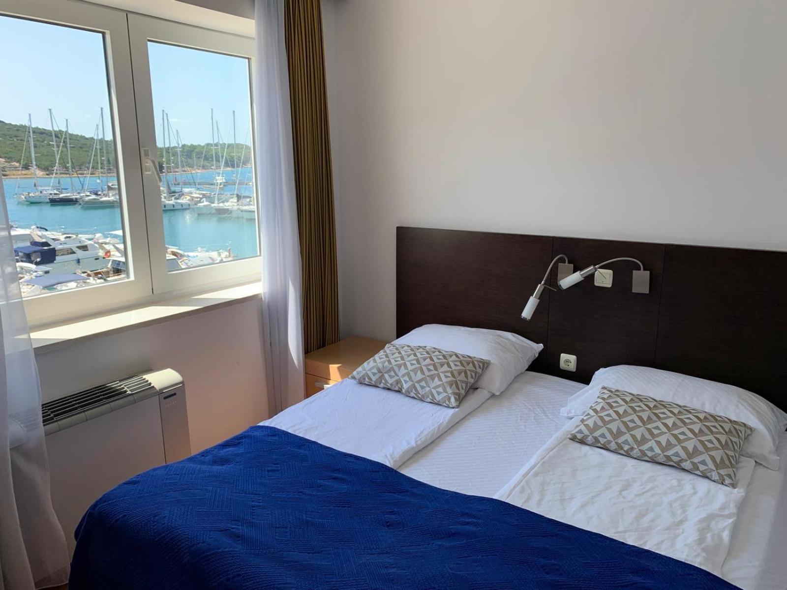 Apartment Aci Marina Cres Eksteriør bilde