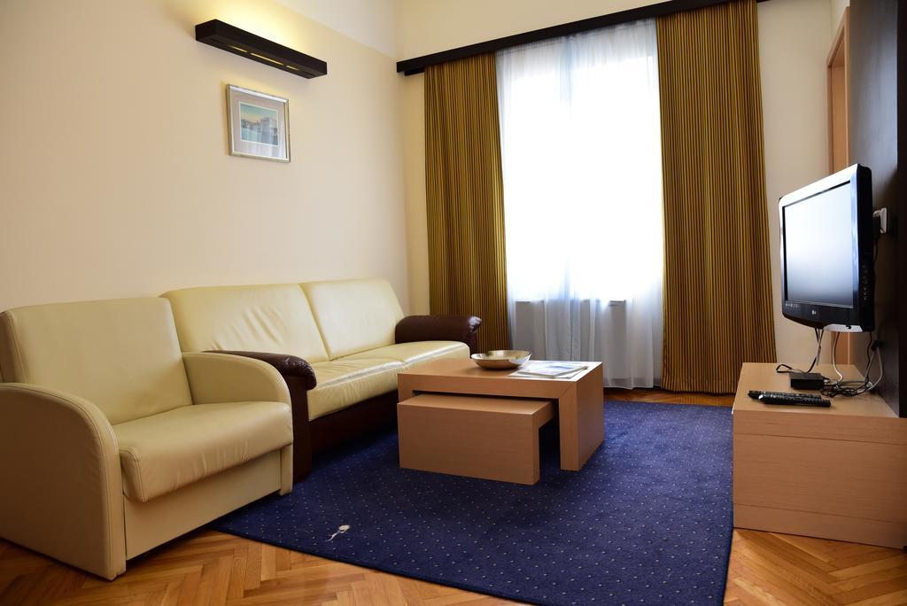 Apartment Aci Marina Cres Eksteriør bilde