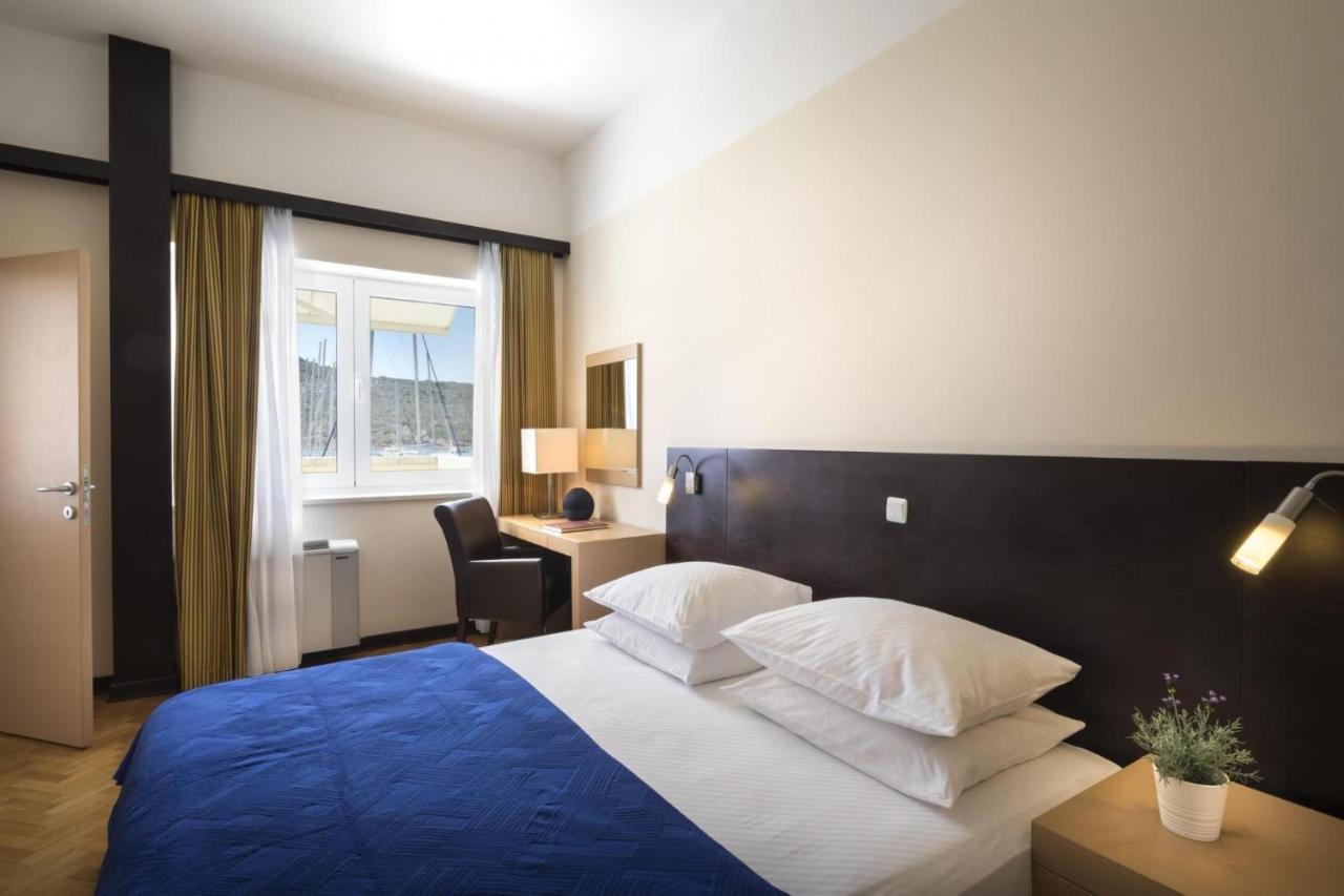 Apartment Aci Marina Cres Eksteriør bilde