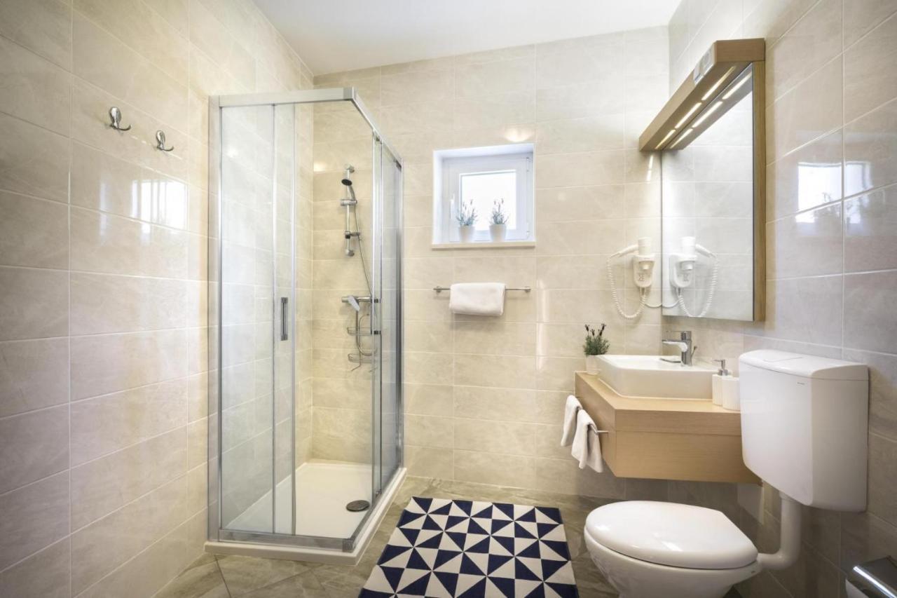 Apartment Aci Marina Cres Eksteriør bilde